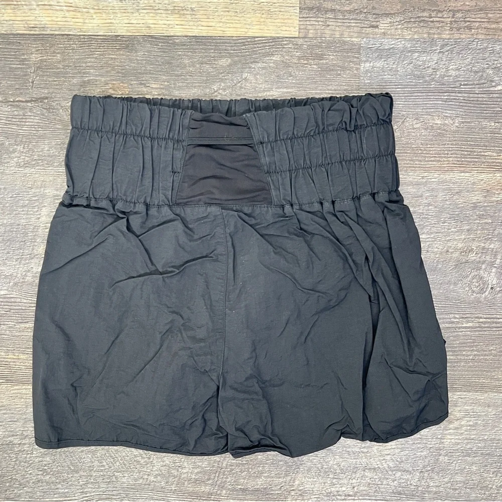 Zenana Outfitters Black High Waist Women's Athletic Shorts size medium M B137